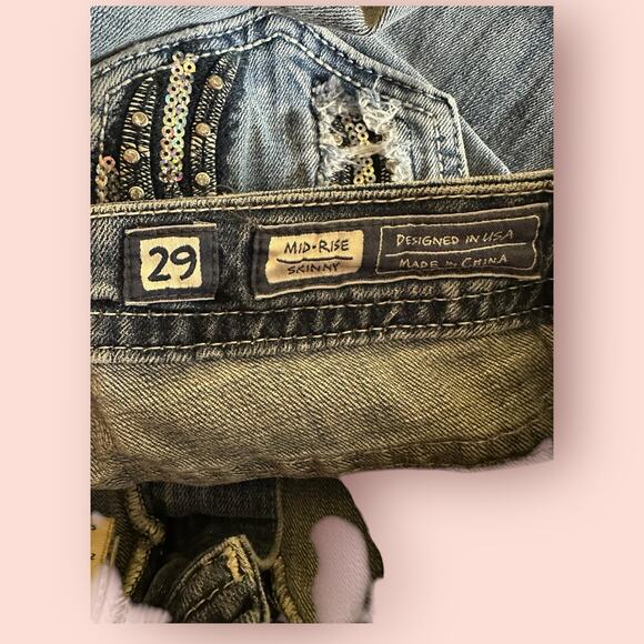 Miss Me Women’s Jeans size 29 Skinny Distressed Light Wash Ripped Bling Pocket - Picture 5 of 5